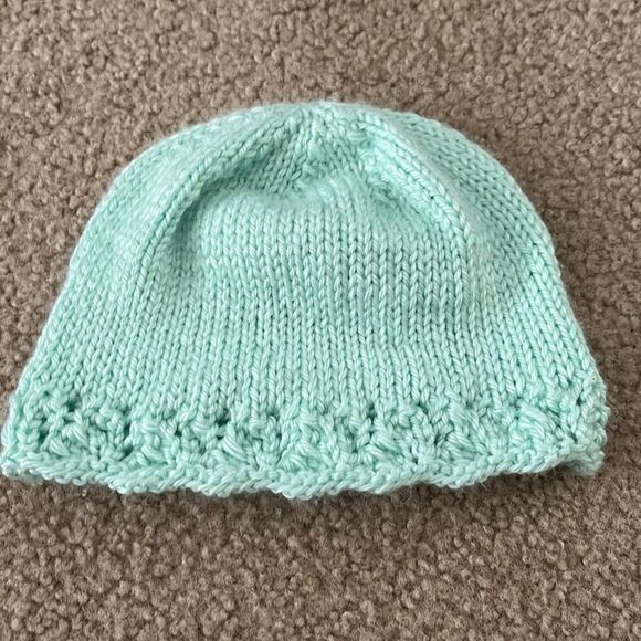 Handmade Toddler’s Mint Green Knitted Winter Hat - Picture 1 of 3